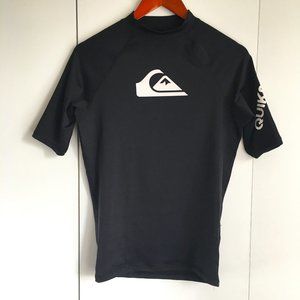 Quicksilver Half Sleeve Rash Guard